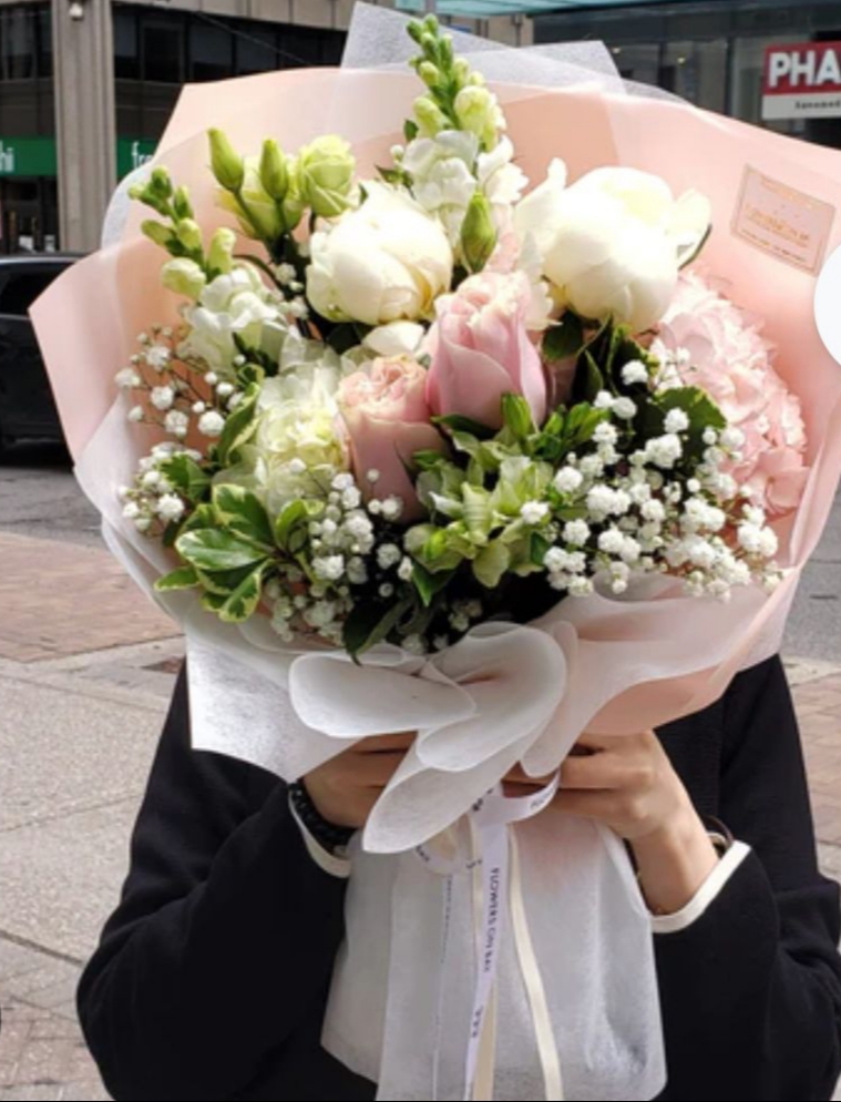 Cap and Bloom Bouquet